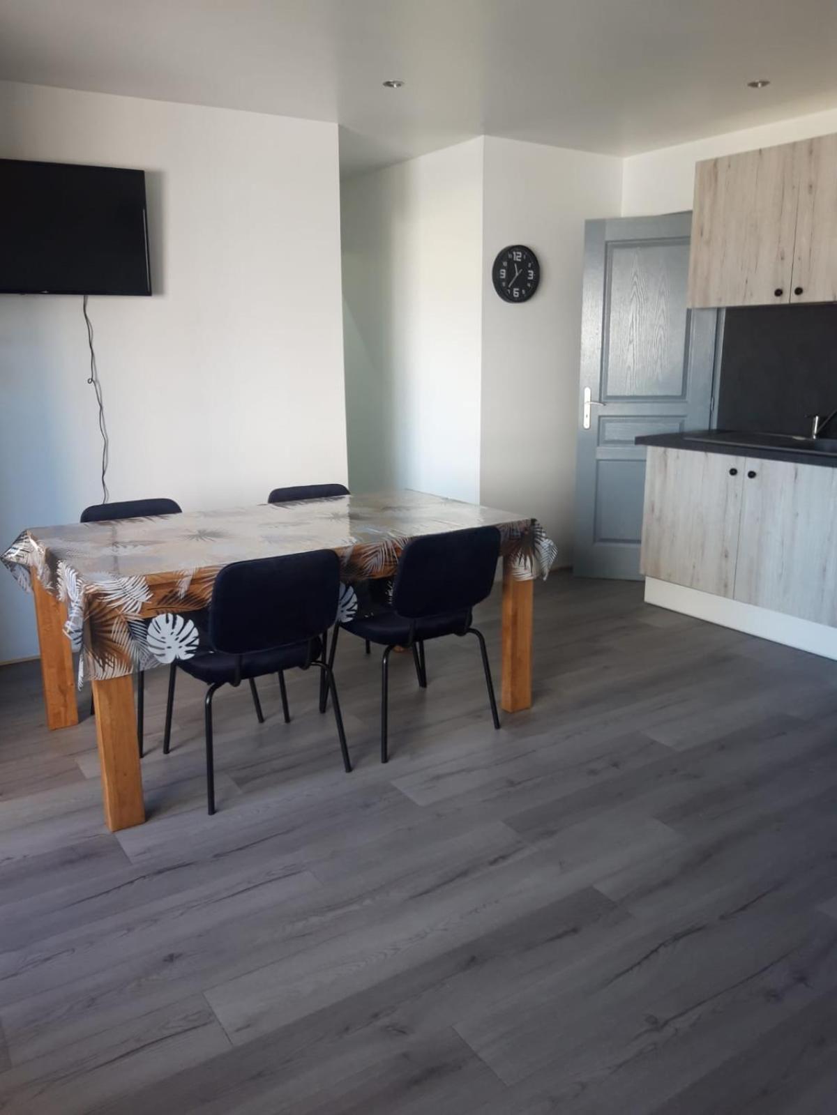 Gambetta Insolite Apartment Chambery Exterior photo